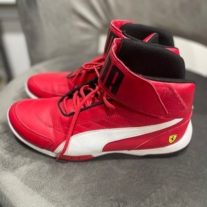 Men’s Puma sneakers